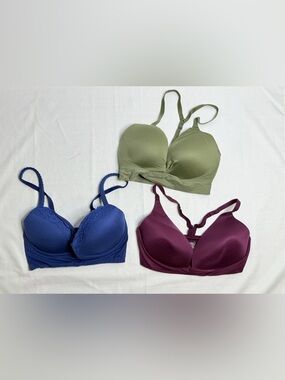 Victoria’s Secret Uplift No Wire & Body By Victoria Bra 32DD Lot Of 3